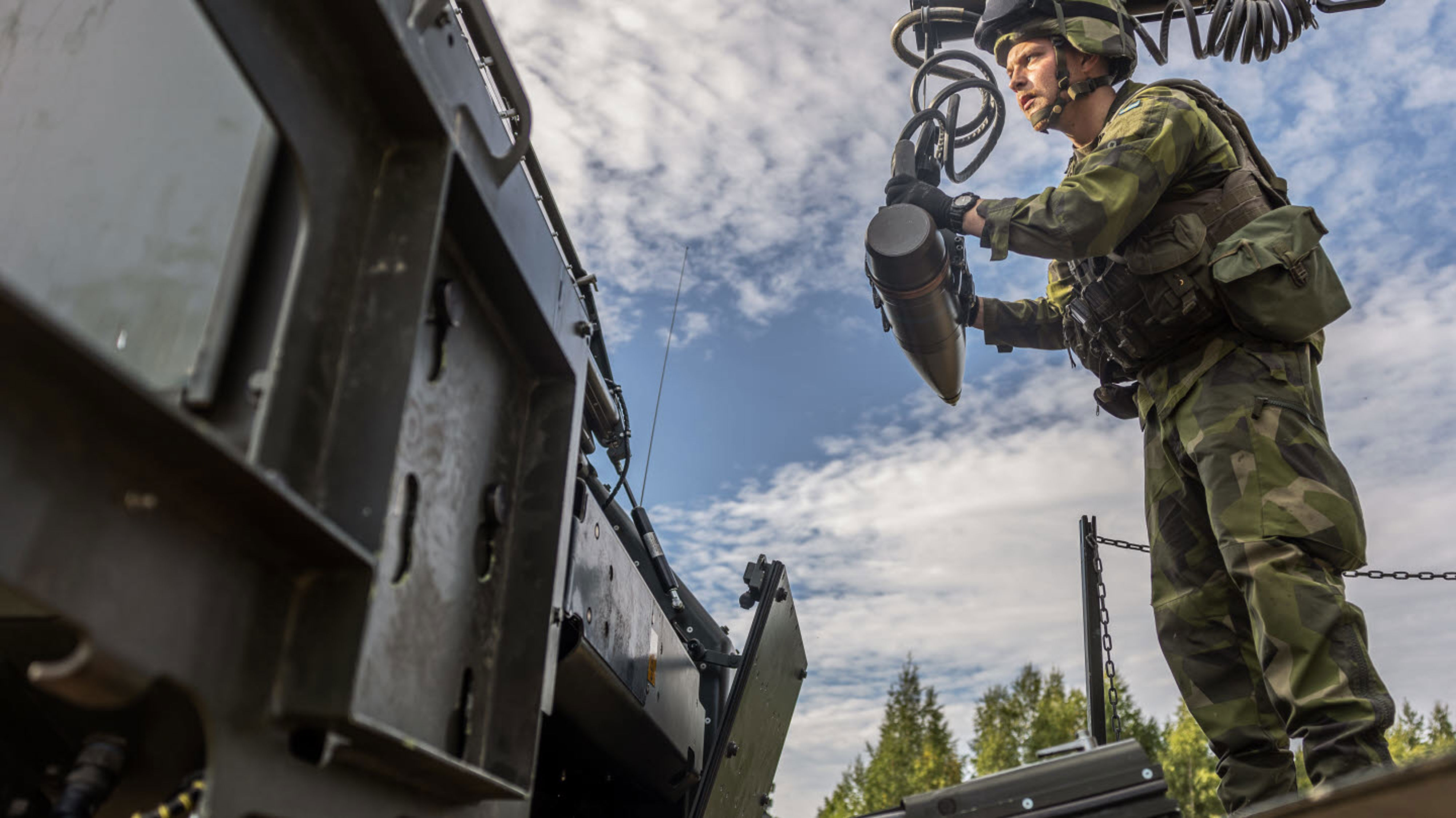 Beredskapskontroll vid artilleriet.