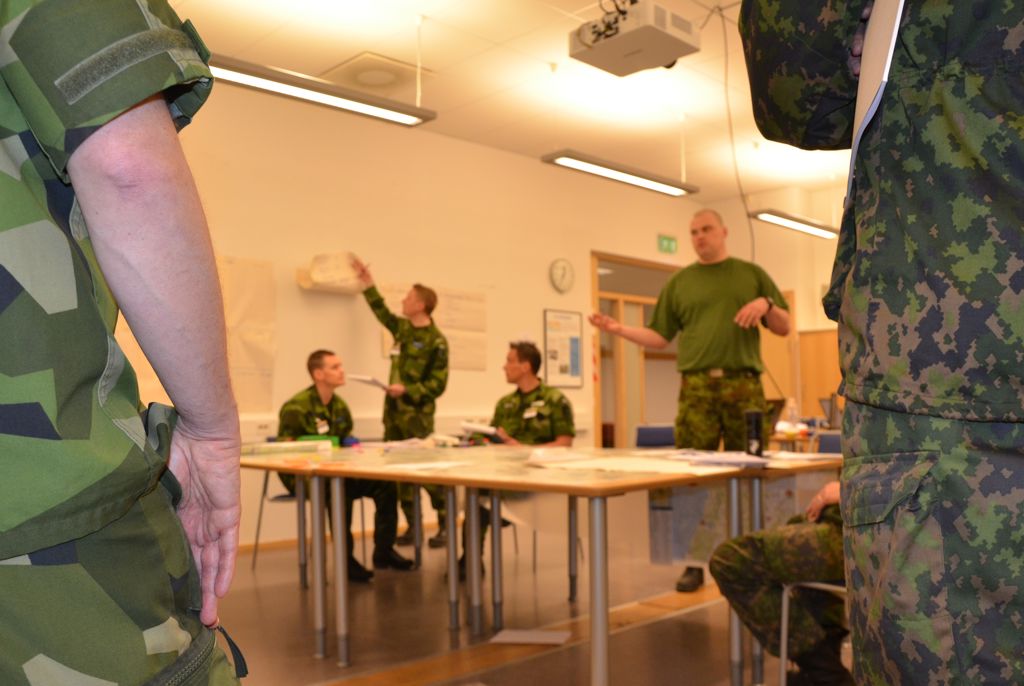Staff officer courses and trainings at SWEDINT.