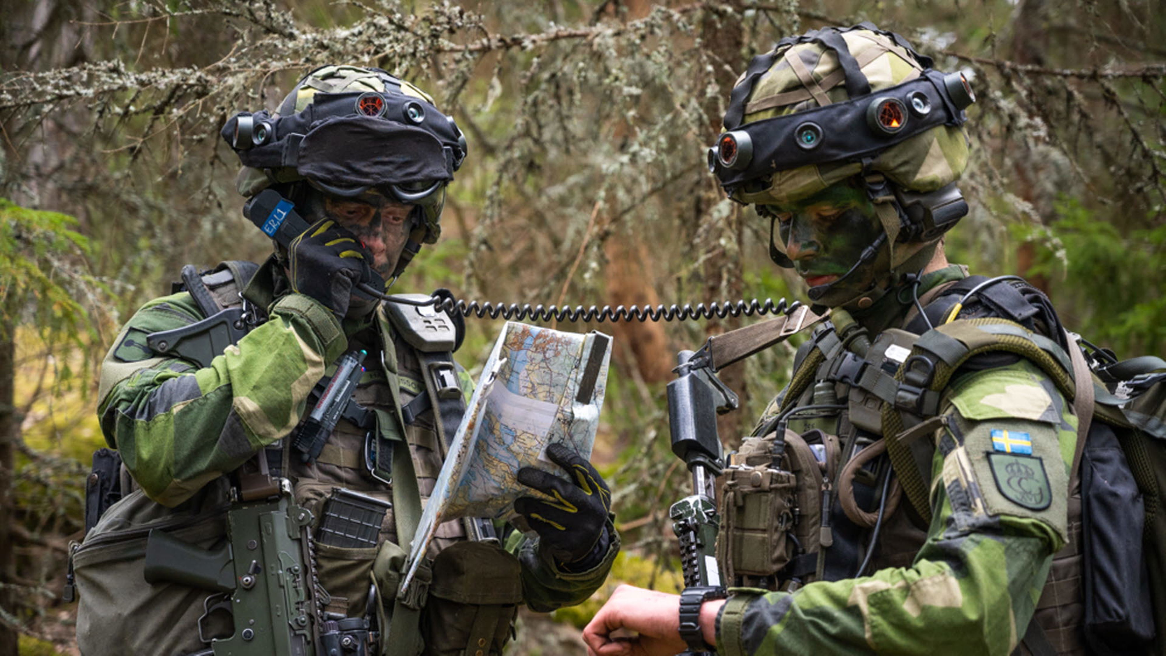 Rapportering i fält på Livgardesbrigaden.