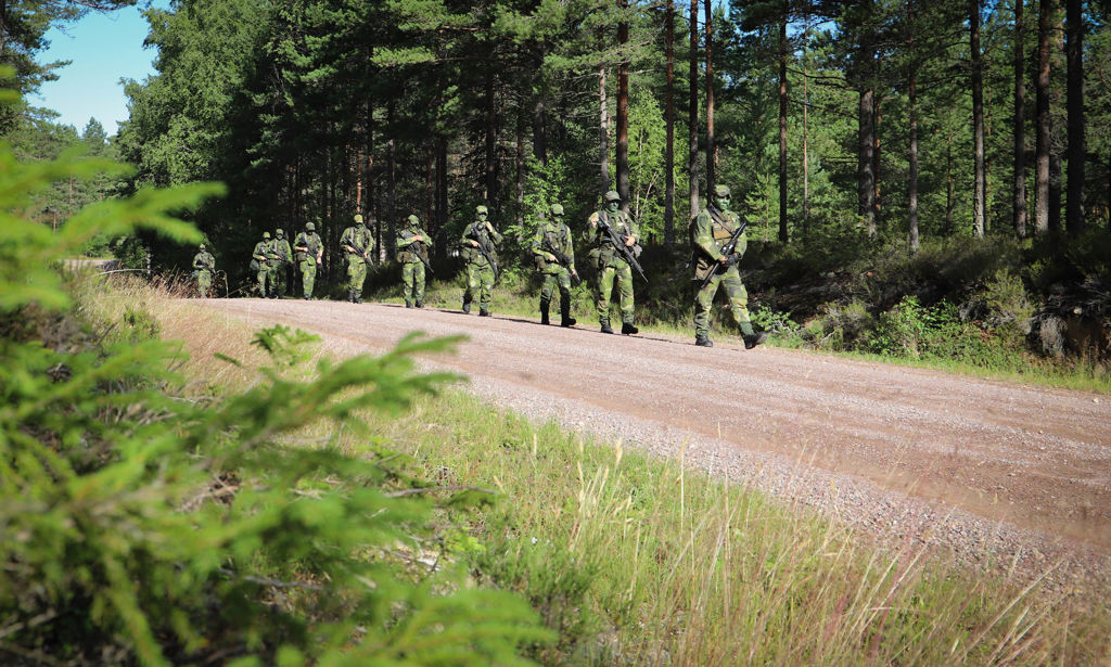 På fem veckor utbildas deltagarna till soldater i Hemvärnet.