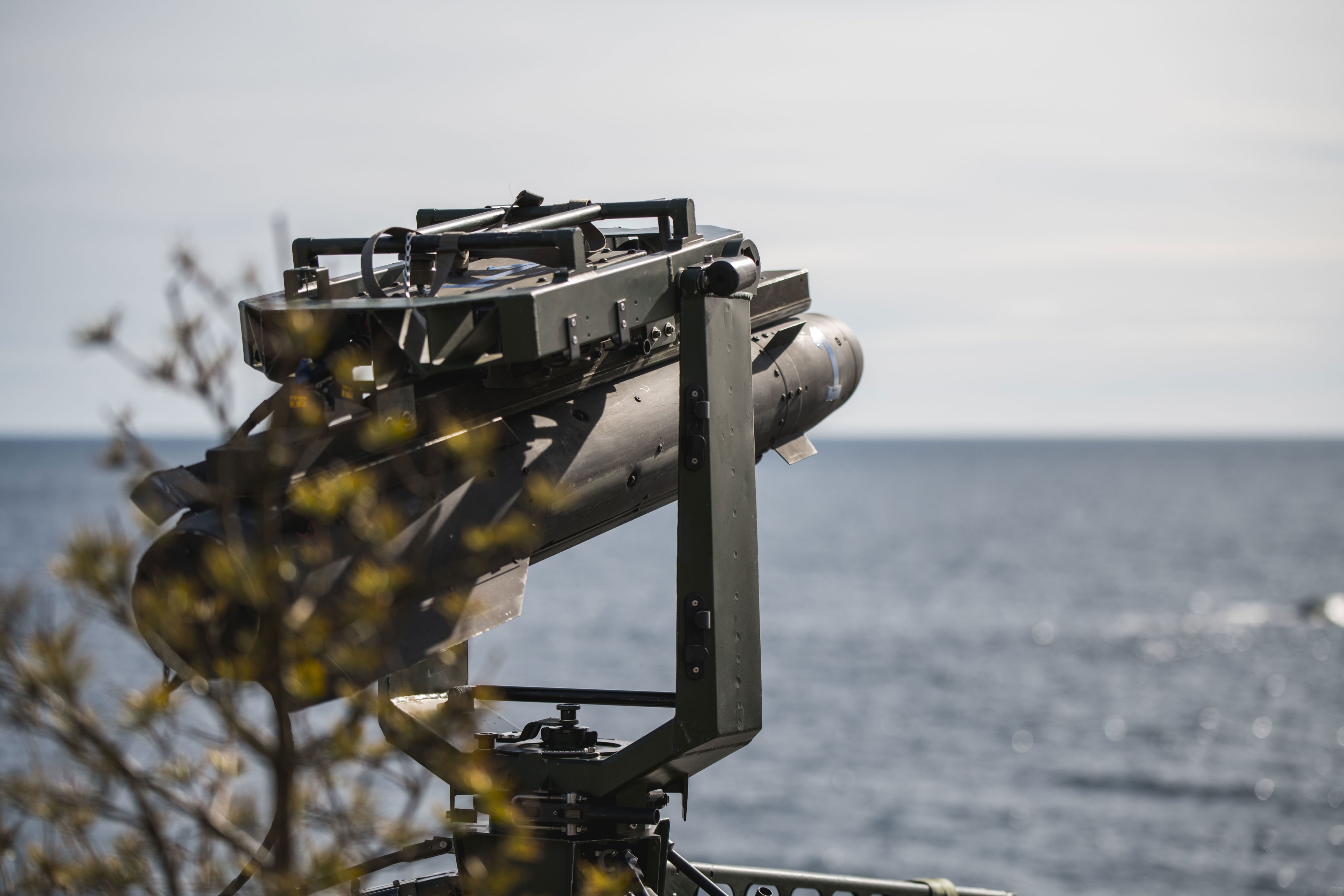 Mellan den 4–5 maj kommer Försvarsmakten att skjuta skarpt med vapensystem