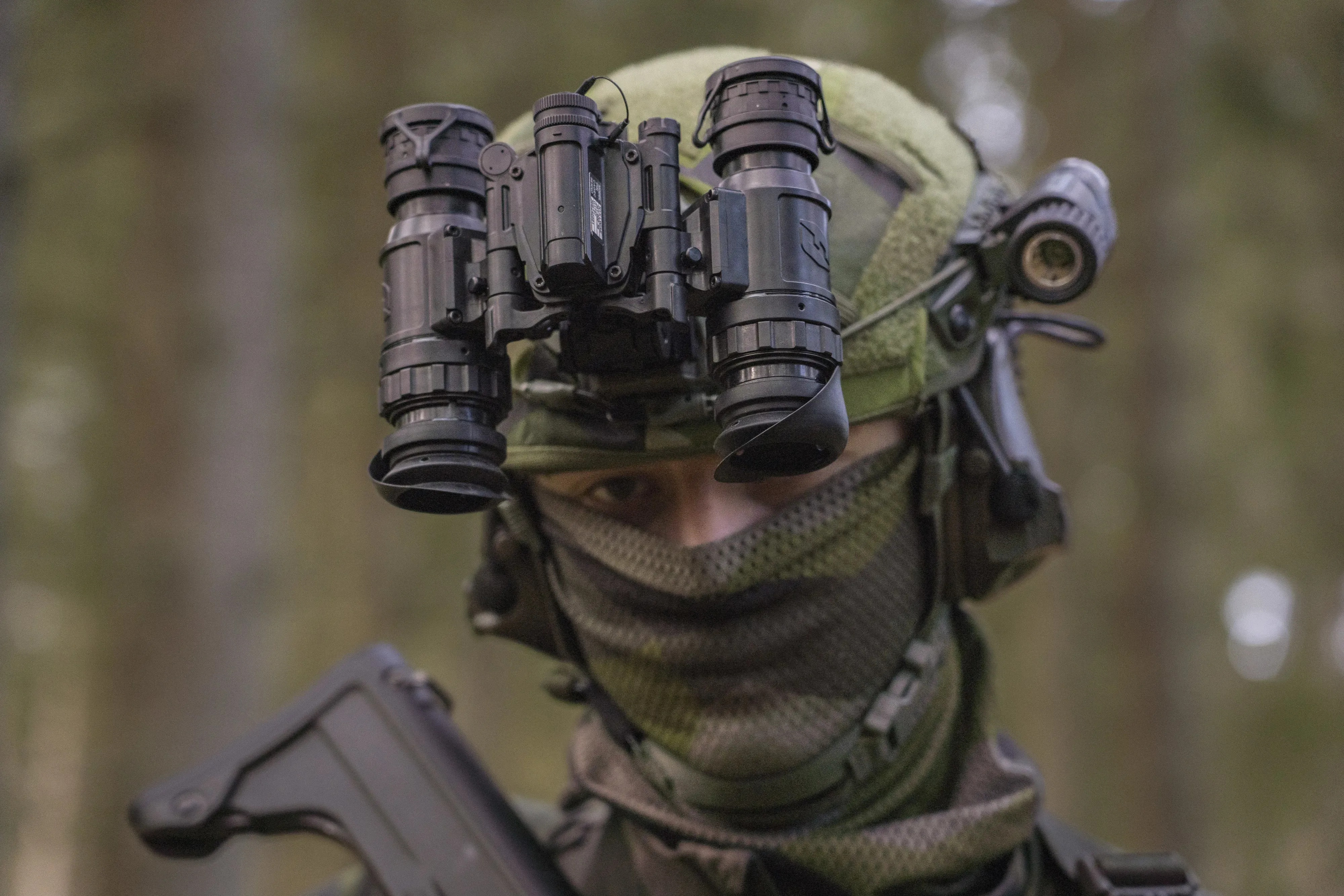 Flygvapnet har köpt in nya binokulära bildförstärkare, Bino-25