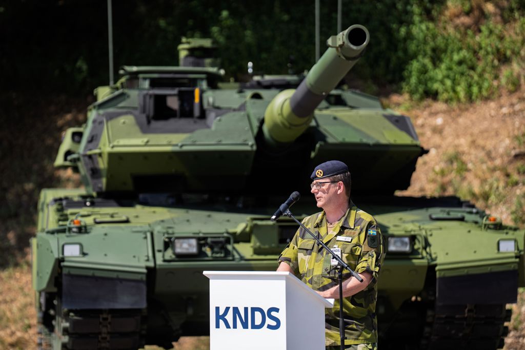 Stf arméchef Per Nilsson vid ceremonin i Tyskland
