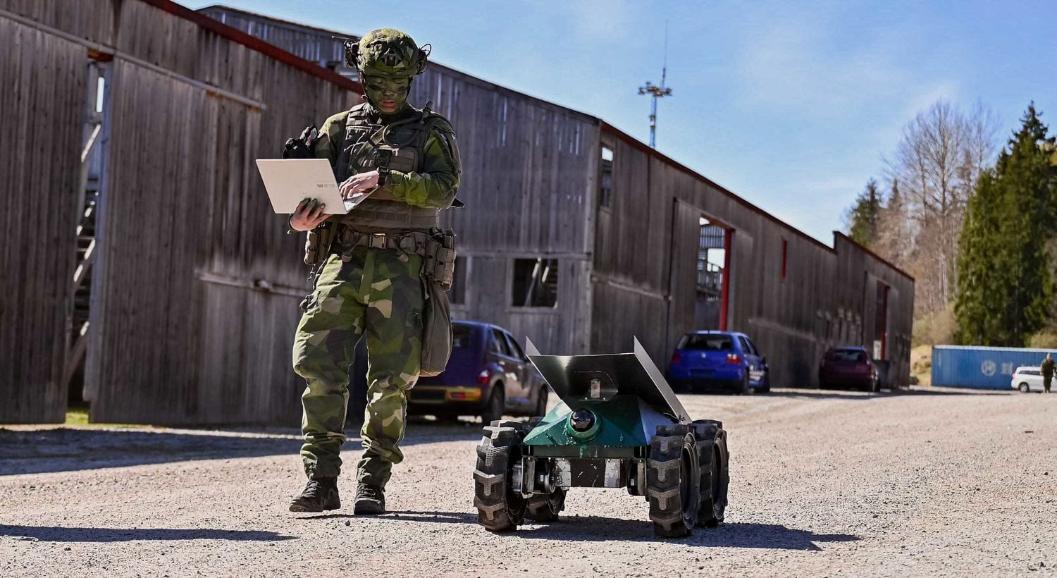 "Råttan" är en svenskutvecklad obemannad markfarkost (UGV) utvecklad av soldater vid 1. Infanteribrigaden