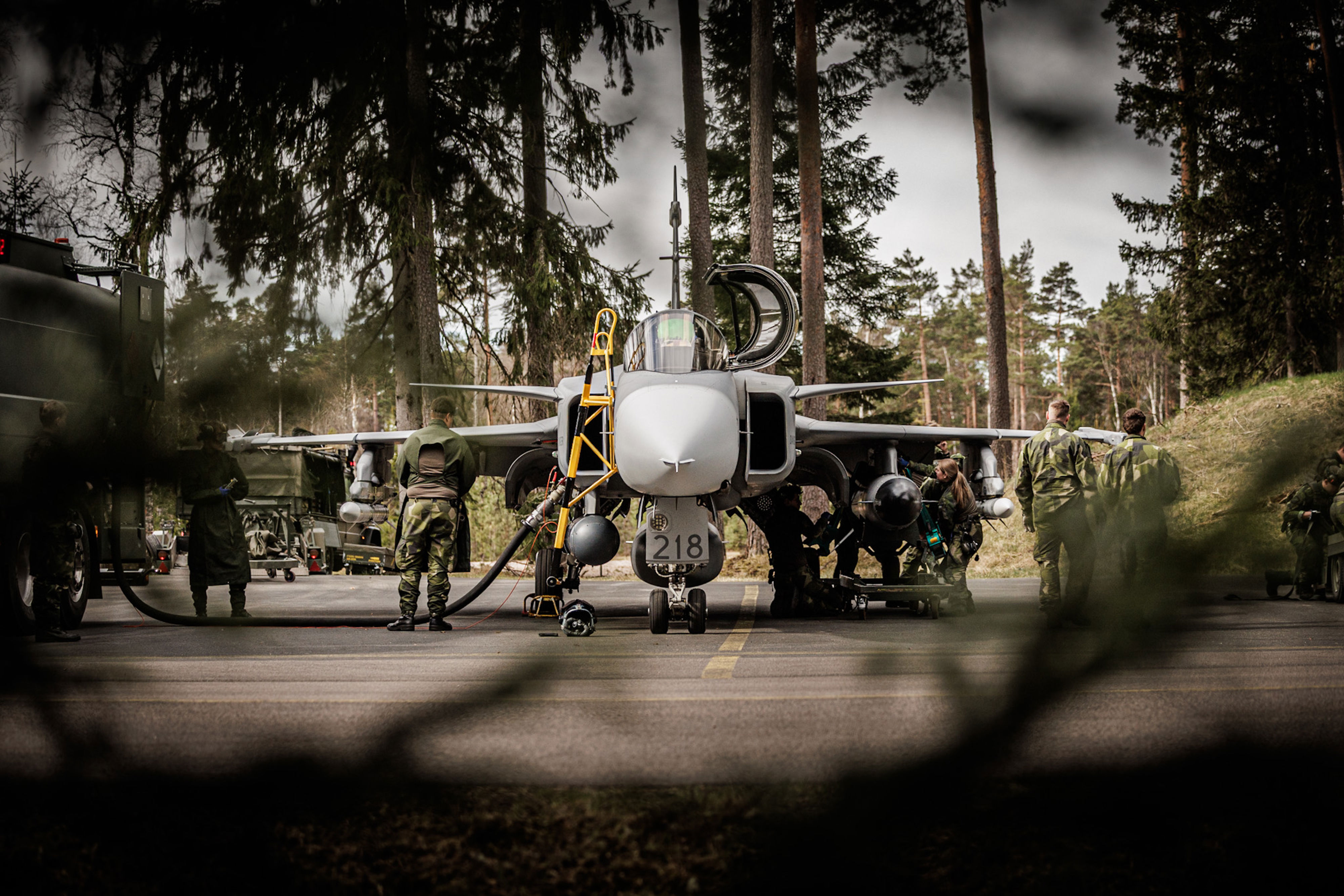 Stridsflygkrafterna tjänade även som en resurs för de värnpliktiga som kunde prövas i sina kunskaper i att klargöra flygplanen