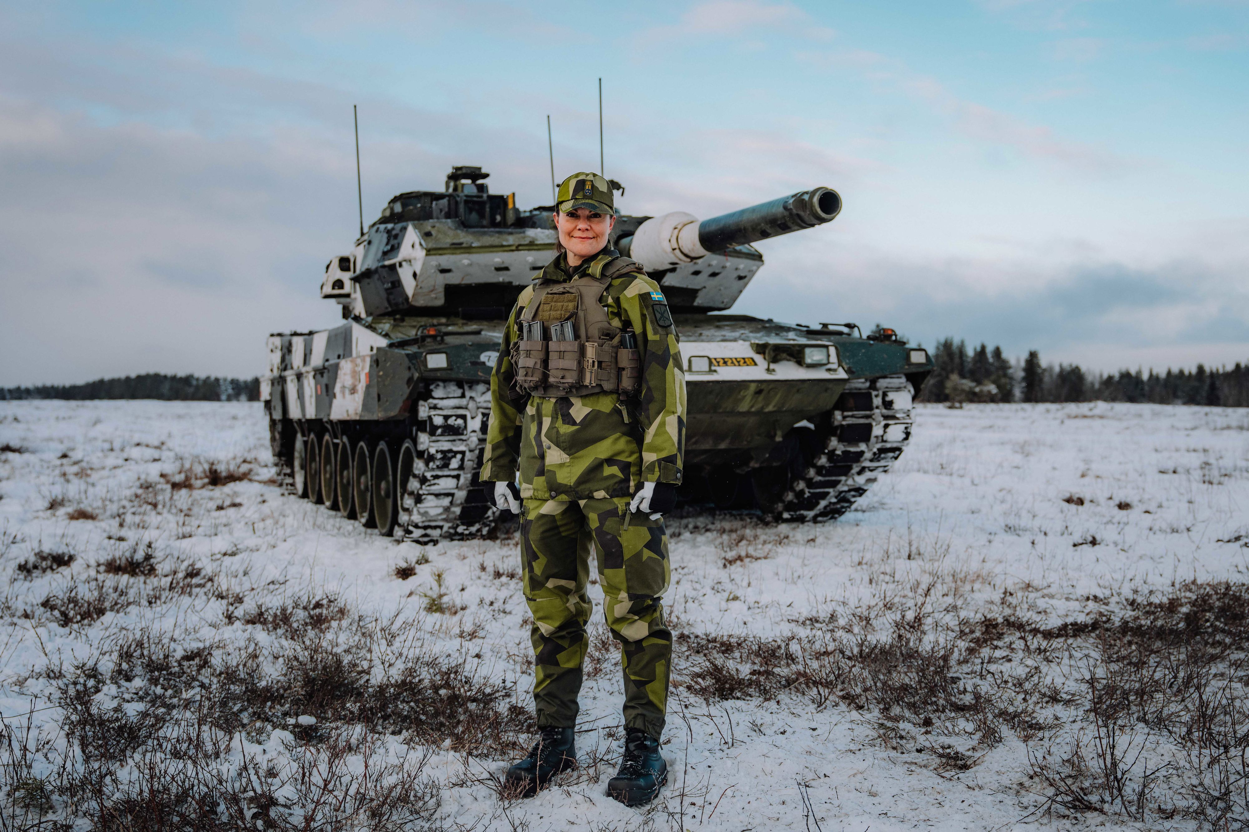 Kronprinsessan ute i fält