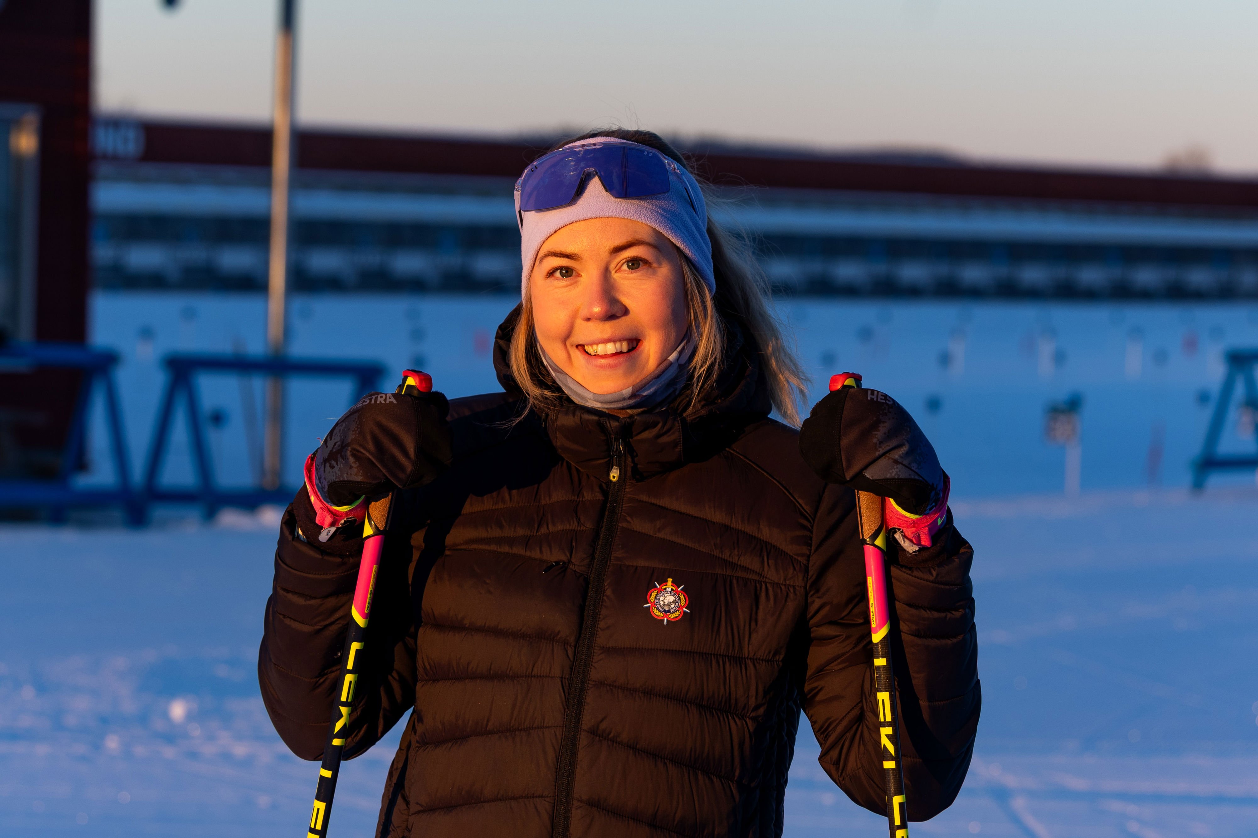 Skidskytten Nicolina Lindqvist på skidskyttestadion i Östersund.