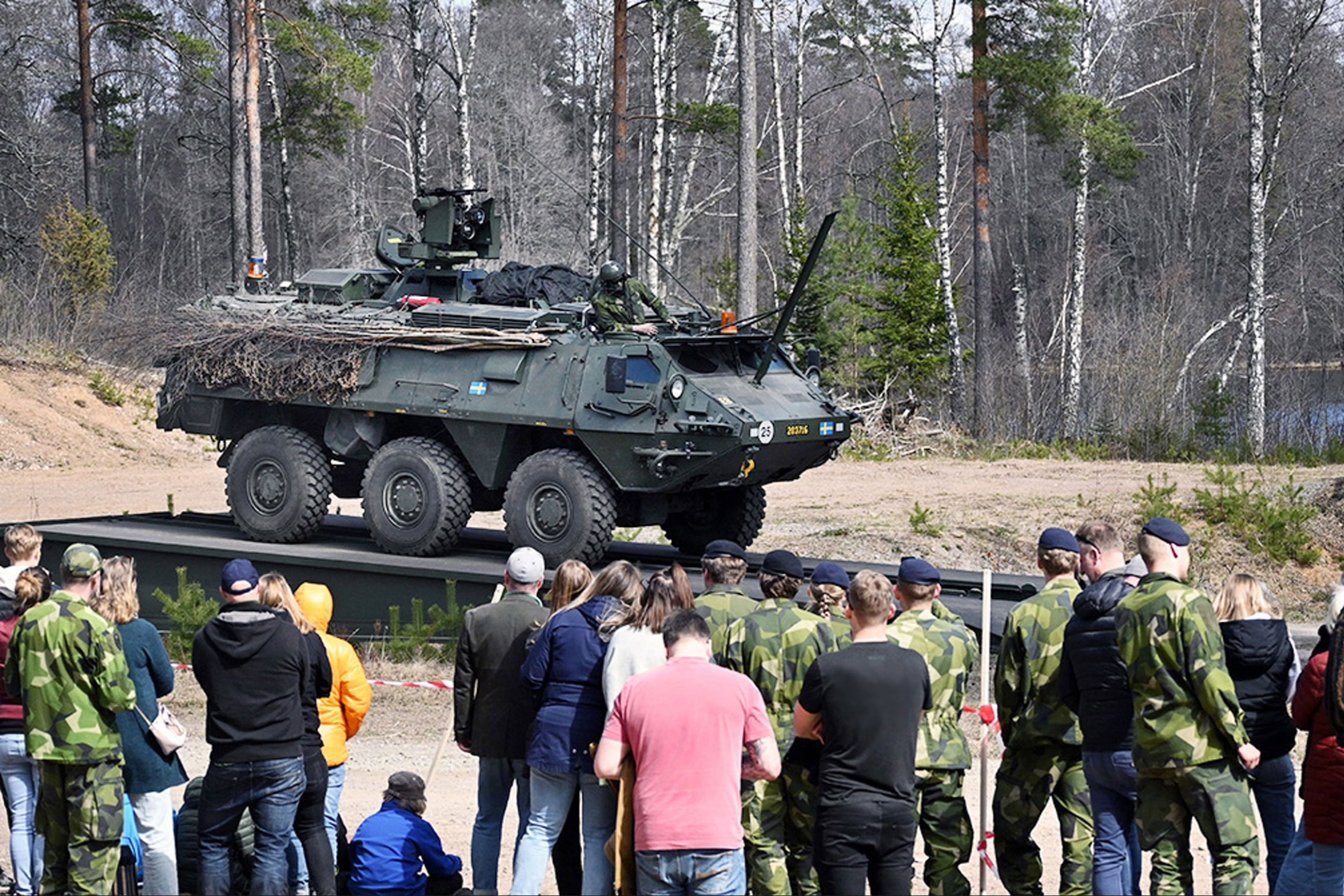 Stridsförevisning under Garnisonens dag i Eksjö 2022