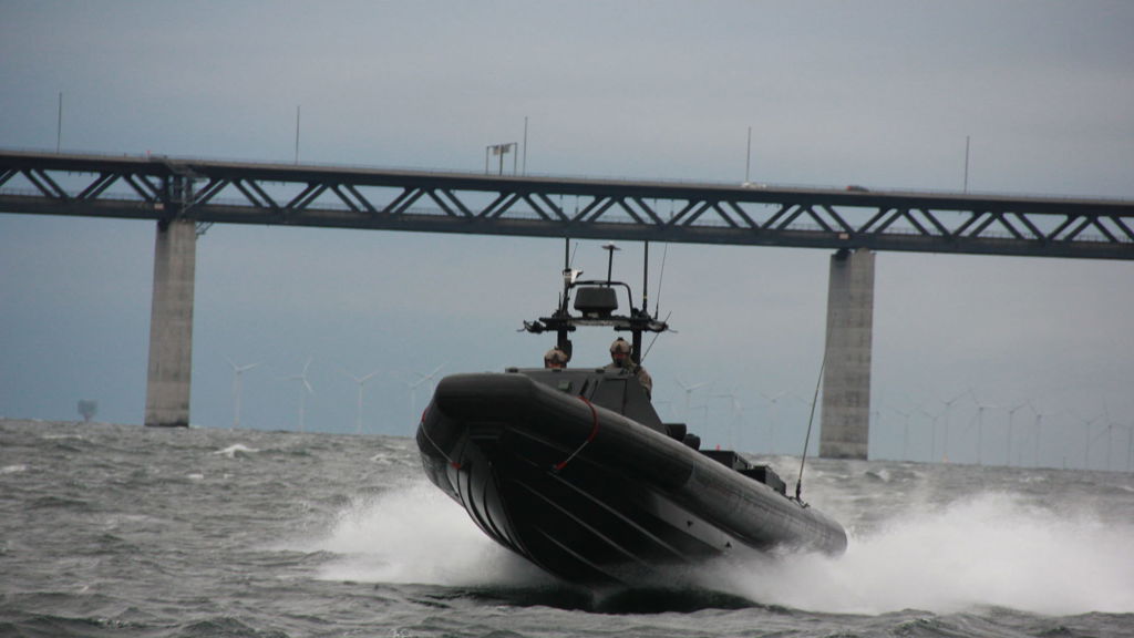 Sjötransportenheten till sjöss.