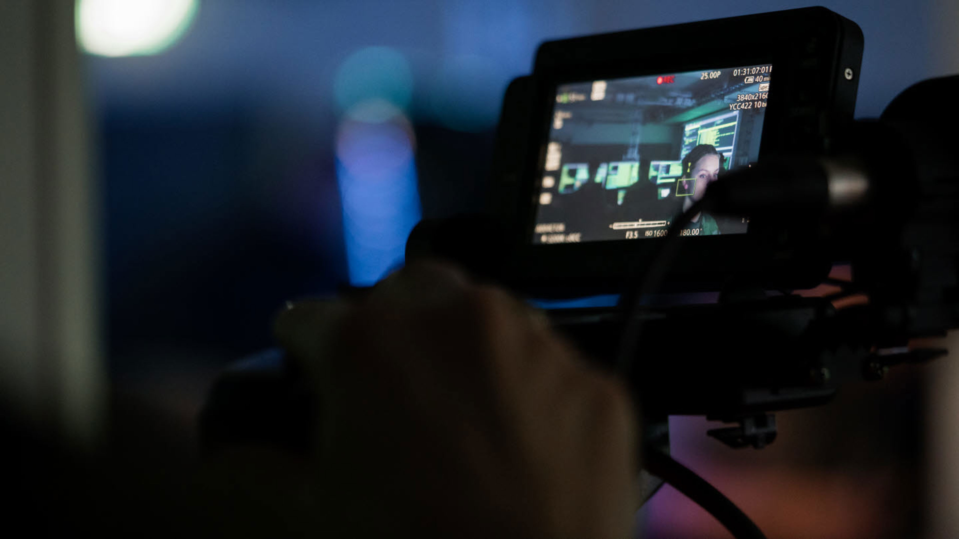 Opkomm stödjer med filmproduktion.