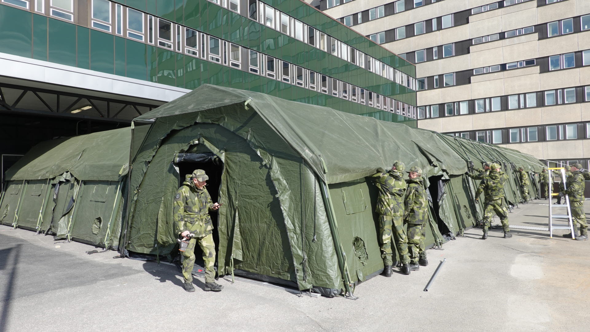Fältsjukhuset stärker Göteborgs intensivvårdskapacitet Västra Götaland: Försvarsmakten levererar tält till