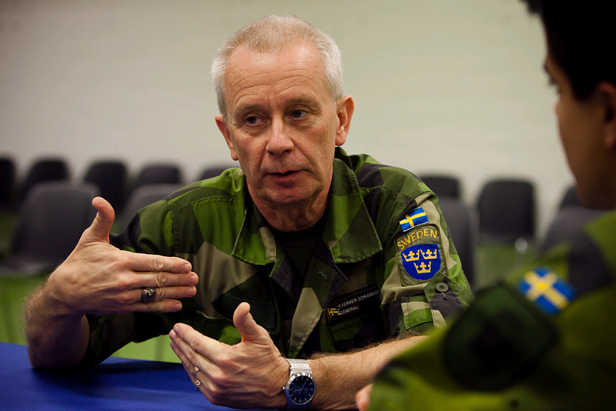 The Supreme Commander also has to exercise Swedish Armed Forces